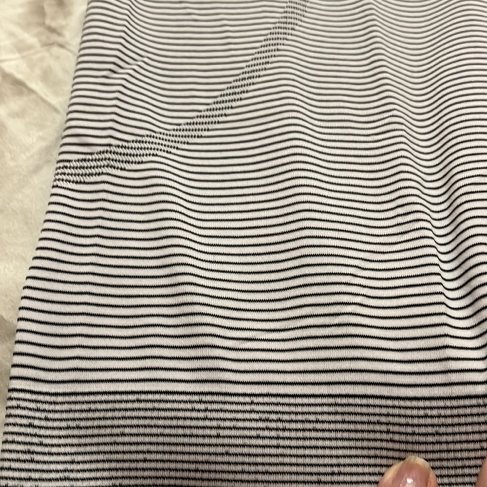 Lululemon Swiftly Tech Short Sleeve Shirt 2.0-Tetra Stripe Asphalt Grey/Black-6 - Picture 9 of 9